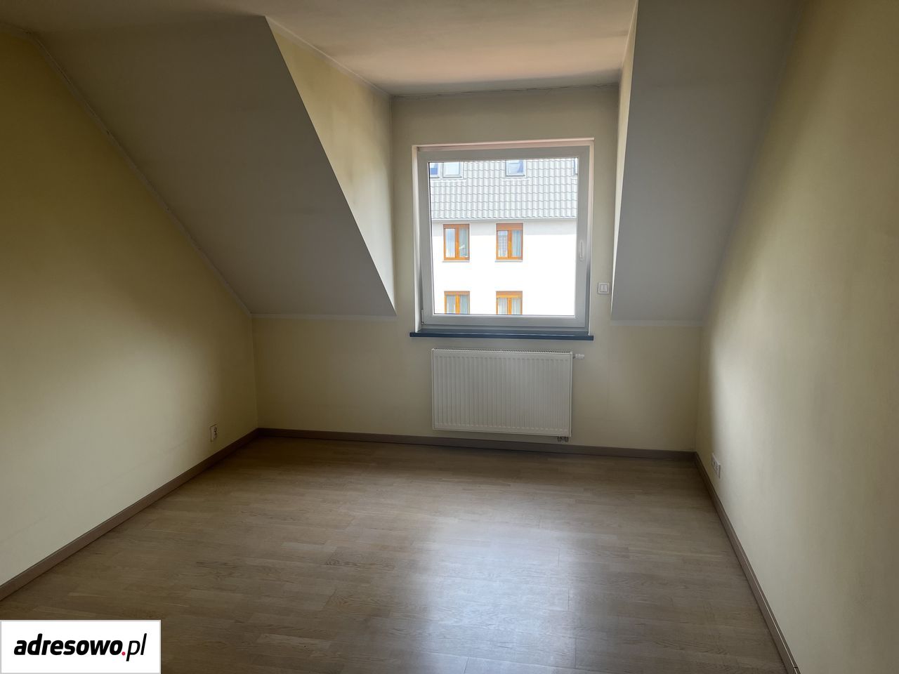 dom szeregowy, 5 pokoi Wieruszów, ul. ks. Augustyna Kordeckiego. Zdjęcie 13