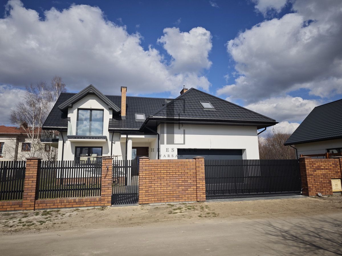 dom wolnostojący, 7 pokoi Warszawa Wawer. Zdjęcie 1