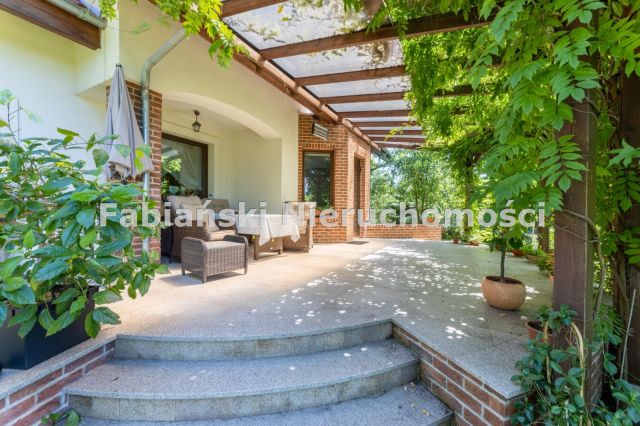 dom wolnostojący, 5 pokoi Poznań. Zdjęcie 4