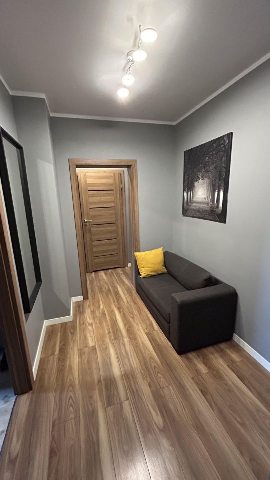 Mieszkanie 5-pokojowe Legnica, ul. ks. Piotra Ściegiennego. Zdjęcie 19