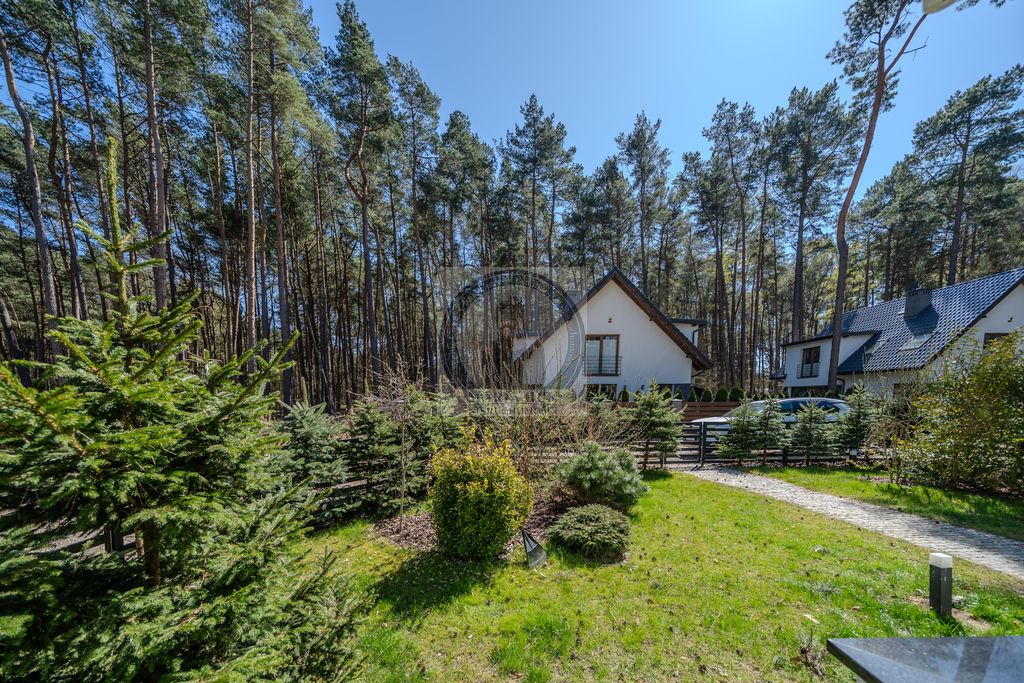 dom wolnostojący, 4 pokoje Łukęcin, ul. Spacerowa. Zdjęcie 1