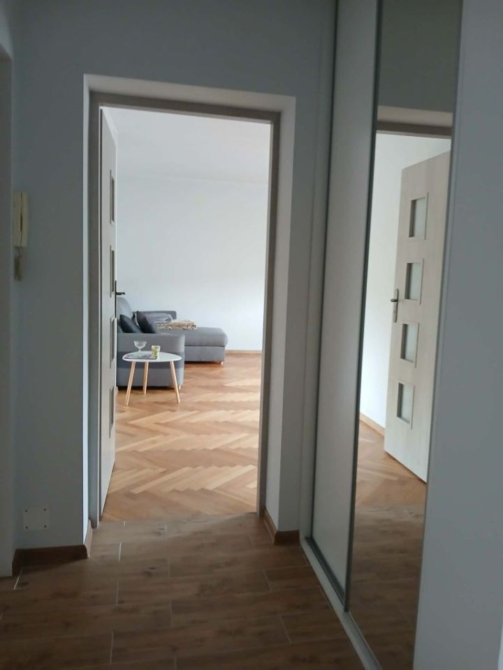 Mieszkanie 1-pokojowe Tarnobrzeg Przywiśle, pl. Tysiąclecia. Zdjęcie 1