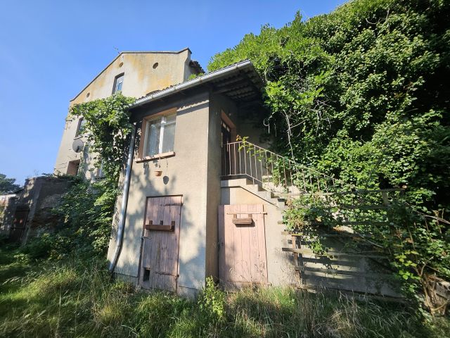 Nieruchomość komercyjna Bucz, ul. Kasztanowa. Zdjęcie 1