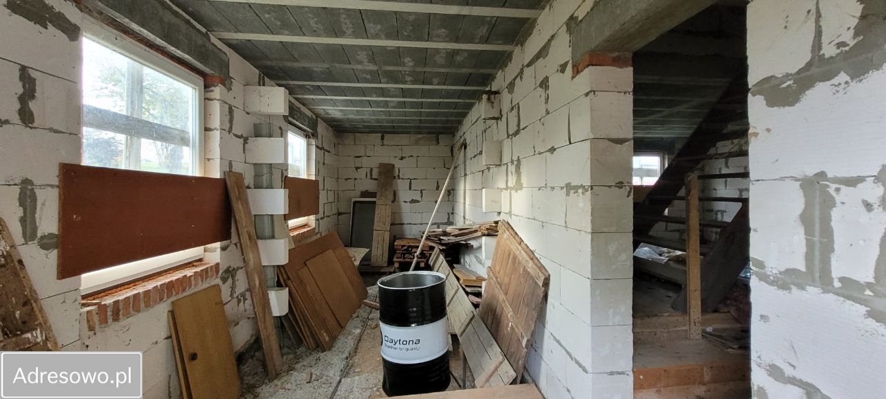 dom wolnostojący, 5 pokoi Sady. Zdjęcie 9