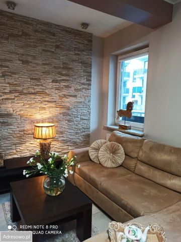 Mieszkanie 3-pokojowe Nowy Dwór Mazowiecki, ul. Dębowa. Zdjęcie 1