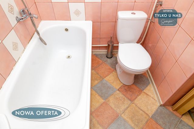 dom wolnostojący, 2 pokoje Morawki. Zdjęcie 18