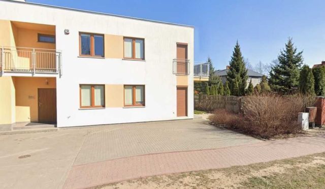 dom szeregowy Grodzisk Mazowiecki, ul. Wł. Reymonta. Zdjęcie 1