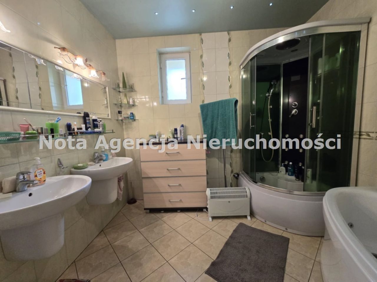 dom wolnostojący, 11 pokoi Głuszyca. Zdjęcie 15