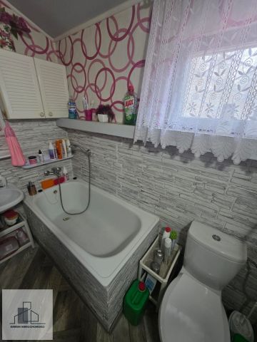 dom wolnostojący, 4 pokoje Poddębie. Zdjęcie 13