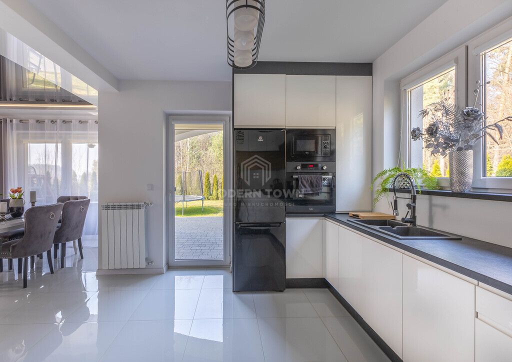 dom wolnostojący, 5 pokoi Mieszki-Różki Mieszki-Atle. Zdjęcie 8