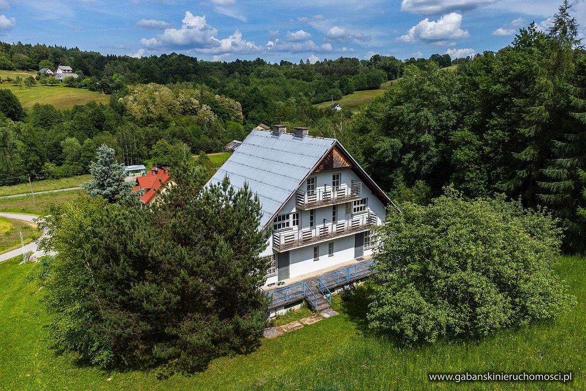 dom wolnostojący, 11 pokoi Słona. Zdjęcie 7