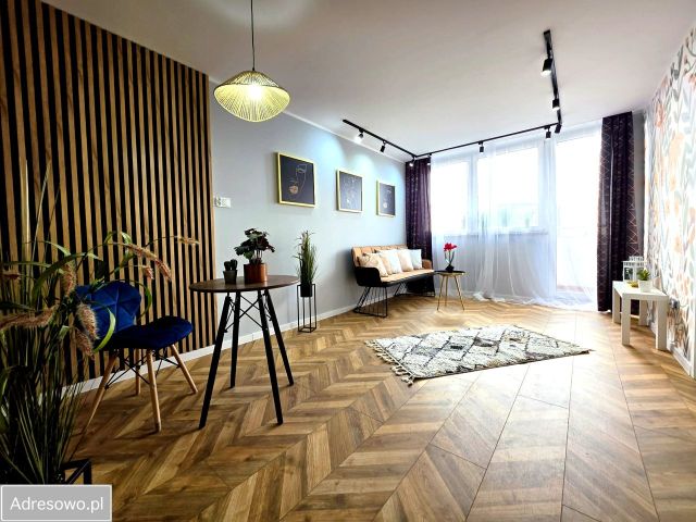 Mieszkanie 3-pokojowe Katowice Śródmieście, al. Wojciecha Korfantego. Zdjęcie 1