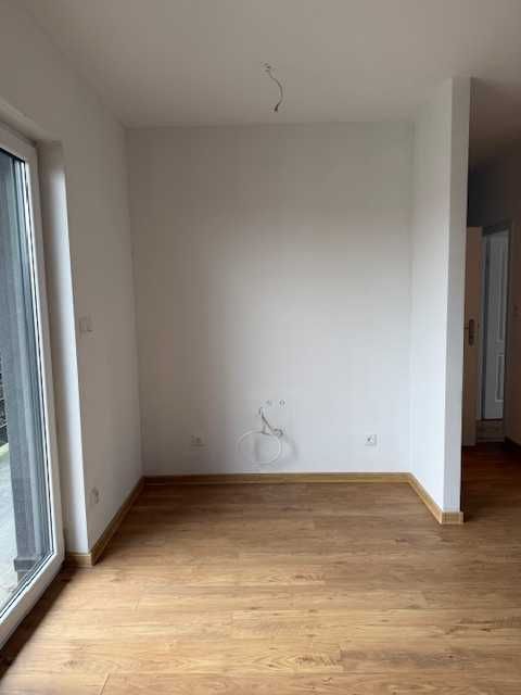 Mieszkanie 3-pokojowe Ostrów Wielkopolski, ul. Wisławy Szymborskiej. Zdjęcie 2