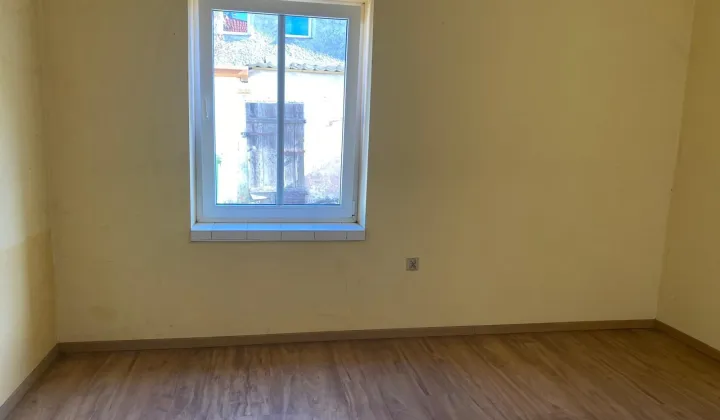 Mieszkanie 1-pokojowe Wiązów