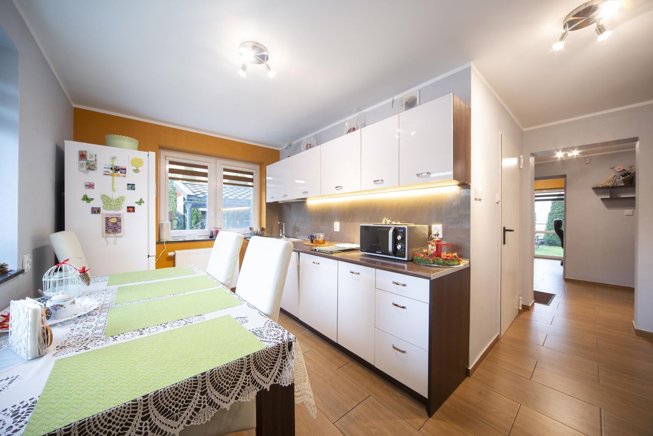 dom wolnostojący, 12 pokoi Krynica Morska, ul. Rybacka. Zdjęcie 15