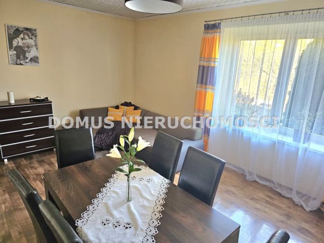 dom wolnostojący, 3 pokoje Niesułków. Zdjęcie 2