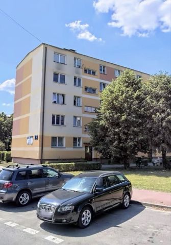 Mieszkanie 1-pokojowe Kozienice, ul. Marii Skłodowskiej-Curie. Zdjęcie 1