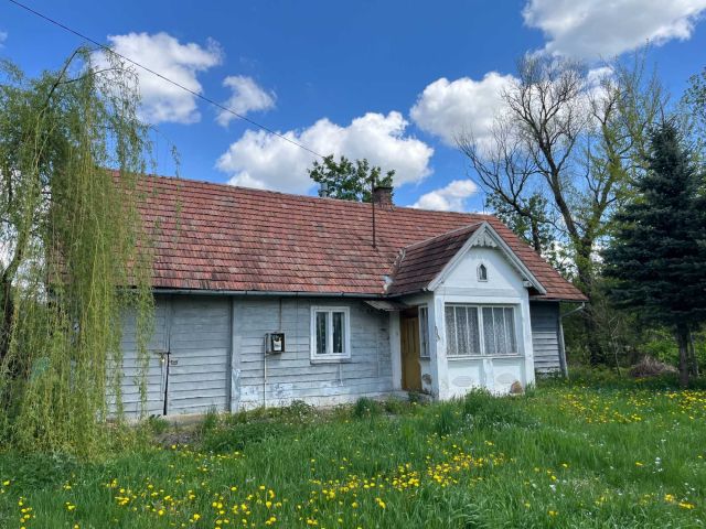 dom wolnostojący Głowienka, ul. o. Anzelma Kubita. Zdjęcie 1