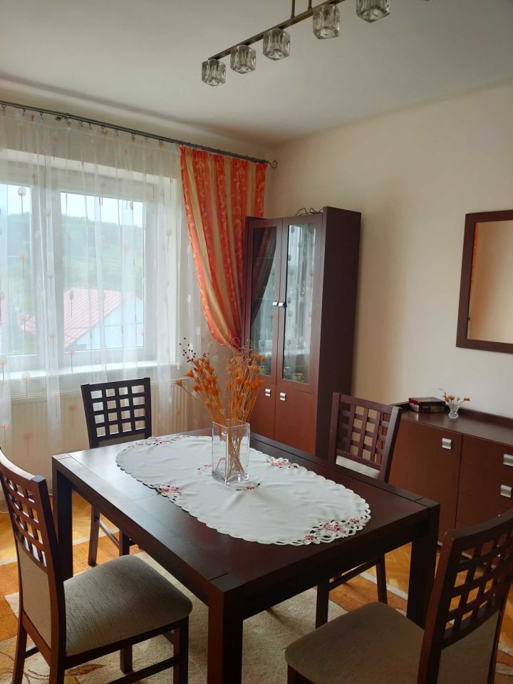 dom wolnostojący, 5 pokoi Lubenia. Zdjęcie 4