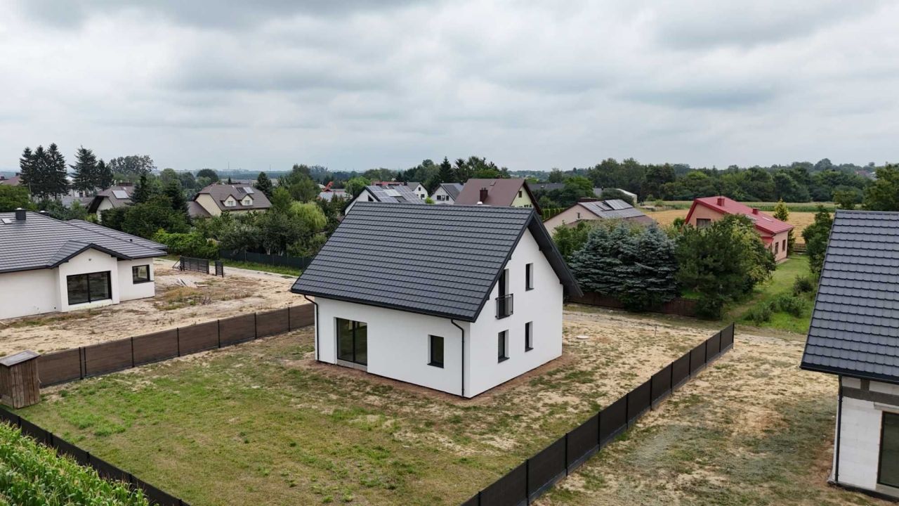dom wolnostojący Płoskie. Zdjęcie 5