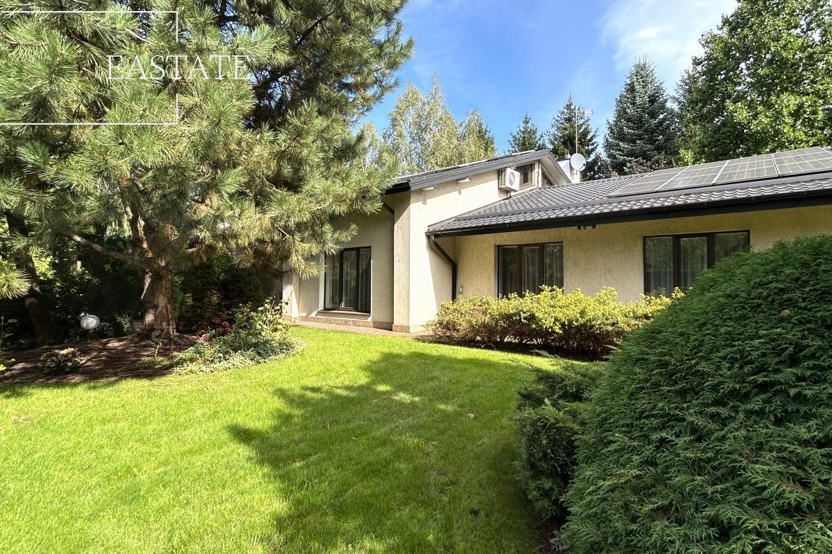 dom wolnostojący, 10 pokoi Milanówek, ul. Szkolna. Zdjęcie 5