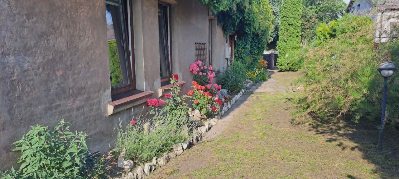 dom wolnostojący, 3 pokoje Częstochowa Raków, ul. Limanowskiego. Zdjęcie 14