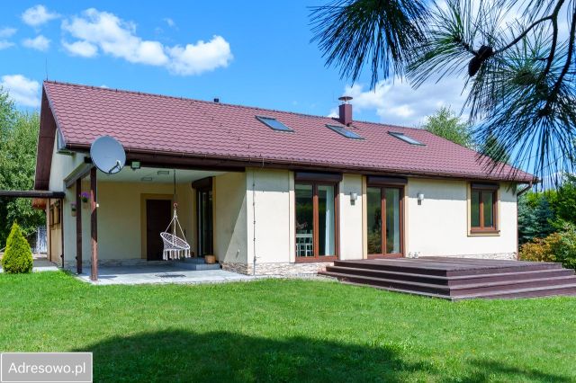 dom wolnostojący, 6 pokoi Pisarzowice, ul. Mokra. Zdjęcie 1