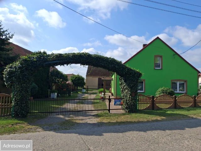 dom wolnostojący, 7 pokoi Ciosaniec. Zdjęcie 1