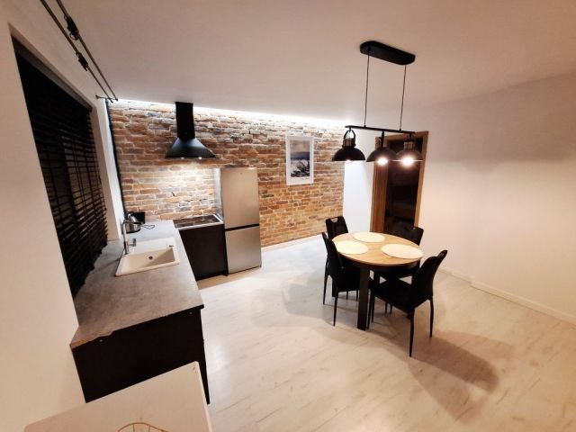 Mieszkanie 3-pokojowe Zabrze. Zdjęcie 1