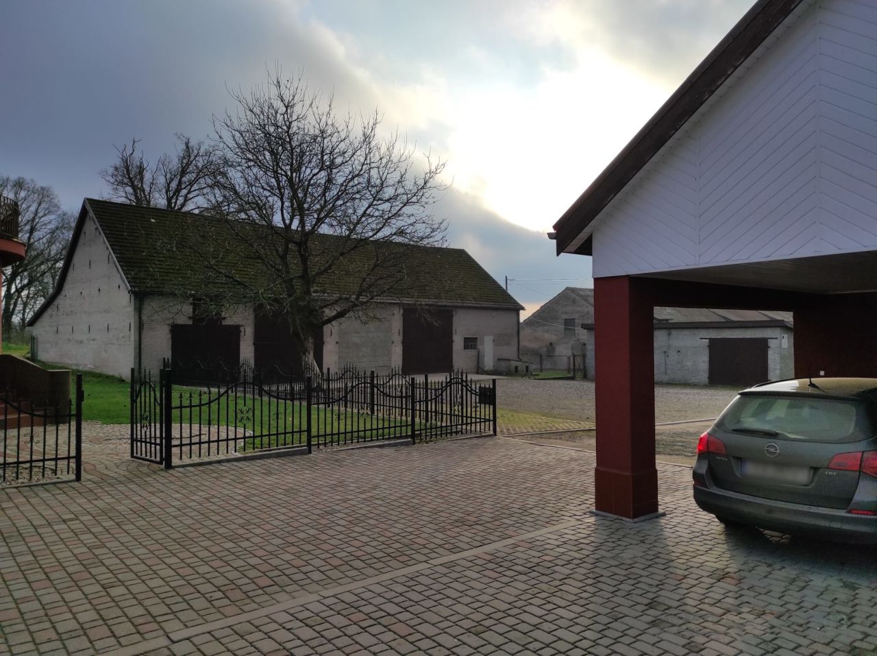 gospodarstwo, 7 pokoi Upadły. Zdjęcie 8