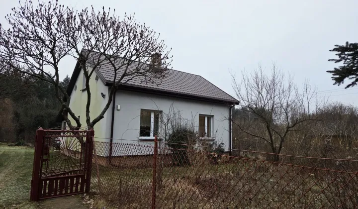 dom wolnostojący, 4 pokoje Mokrzyce Dworskie