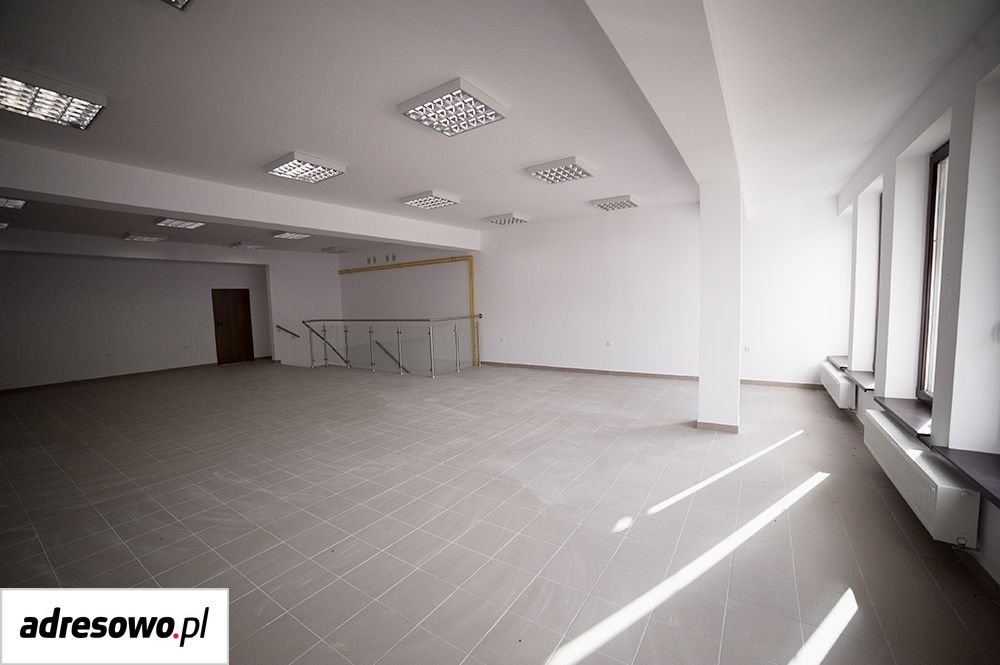 kamienica, 7 pokoi Nidzica, ul. Plac ks. Władysława Sudzińskiego. Zdjęcie 14