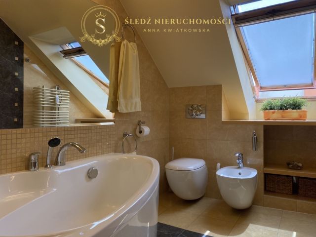 Mieszkanie 4-pokojowe Wałbrzych Sobięcin, ul. Karkonoska. Zdjęcie 5