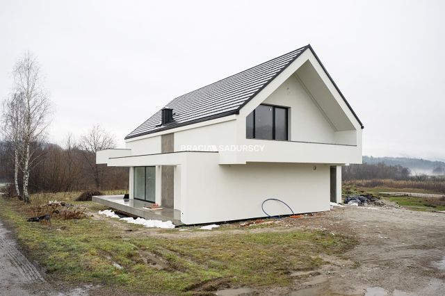 dom wolnostojący, 5 pokoi Zawada. Zdjęcie 2