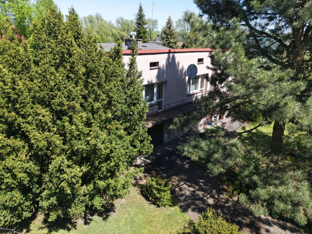 dom wolnostojący, 5 pokoi Zawiercie Centrum, ul. Nowowierzbowa. Zdjęcie 2