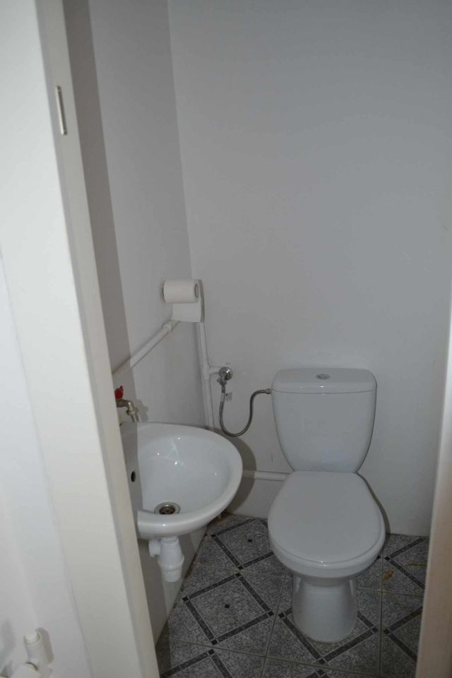 kamienica, 4 pokoje Tarnobrzeg, pl. Bartosza Głowackiego. Zdjęcie 4