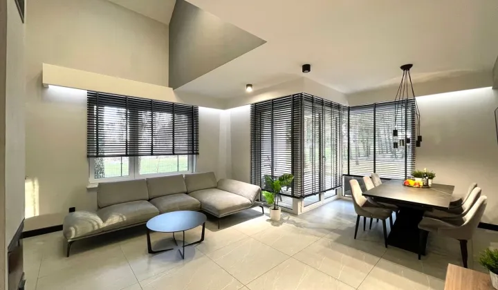 dom wolnostojący, 5 pokoi Myrcha