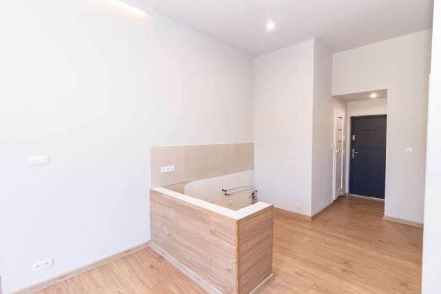 Mieszkanie 3-pokojowe Ostrowiec Świętokrzyski, ul. Stanisława Staszica. Zdjęcie 8