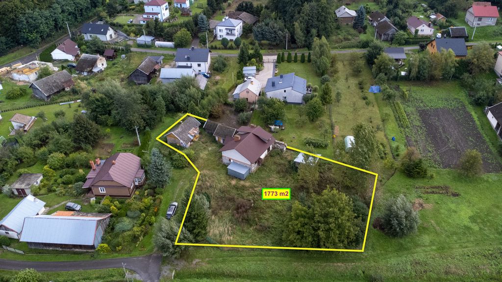 dom wolnostojący, 6 pokoi Łopuszka Mała