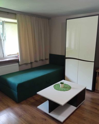 dom wolnostojący, 6 pokoi Kraków Nowa Huta, ul. Branicka. Zdjęcie 1