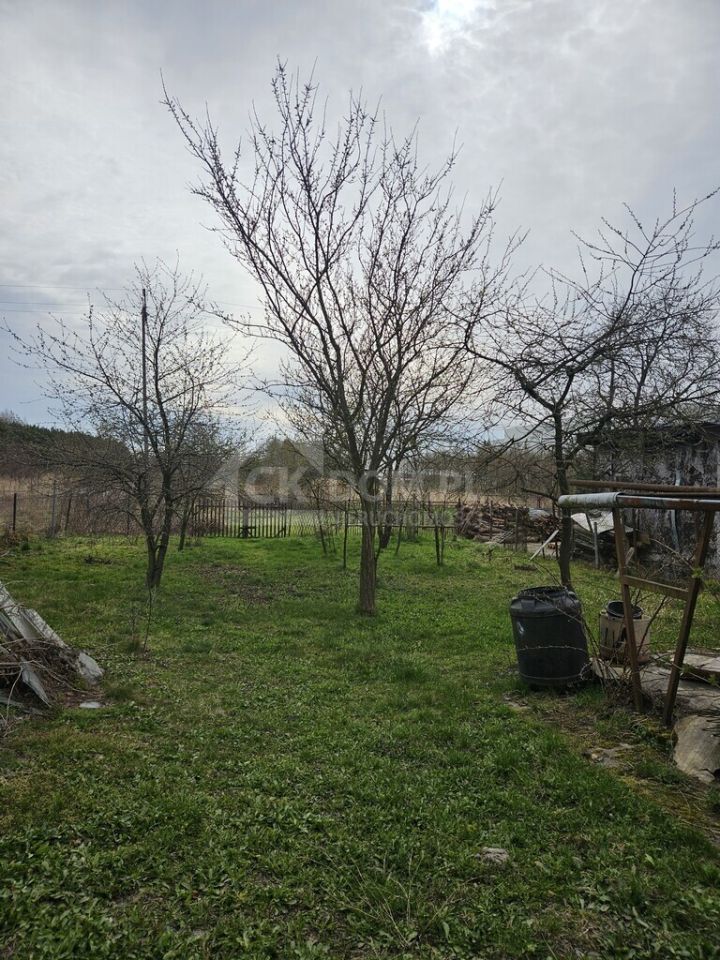 dom wolnostojący, 2 pokoje Jędrzejów. Zdjęcie 2