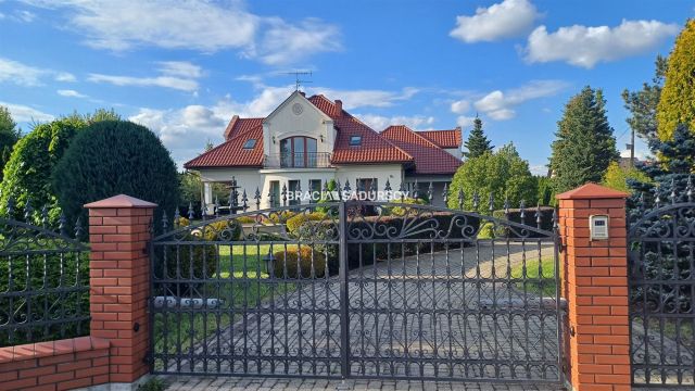 dom wolnostojący, 7 pokoi Koszyce Małe, ul. Nowa. Zdjęcie 5