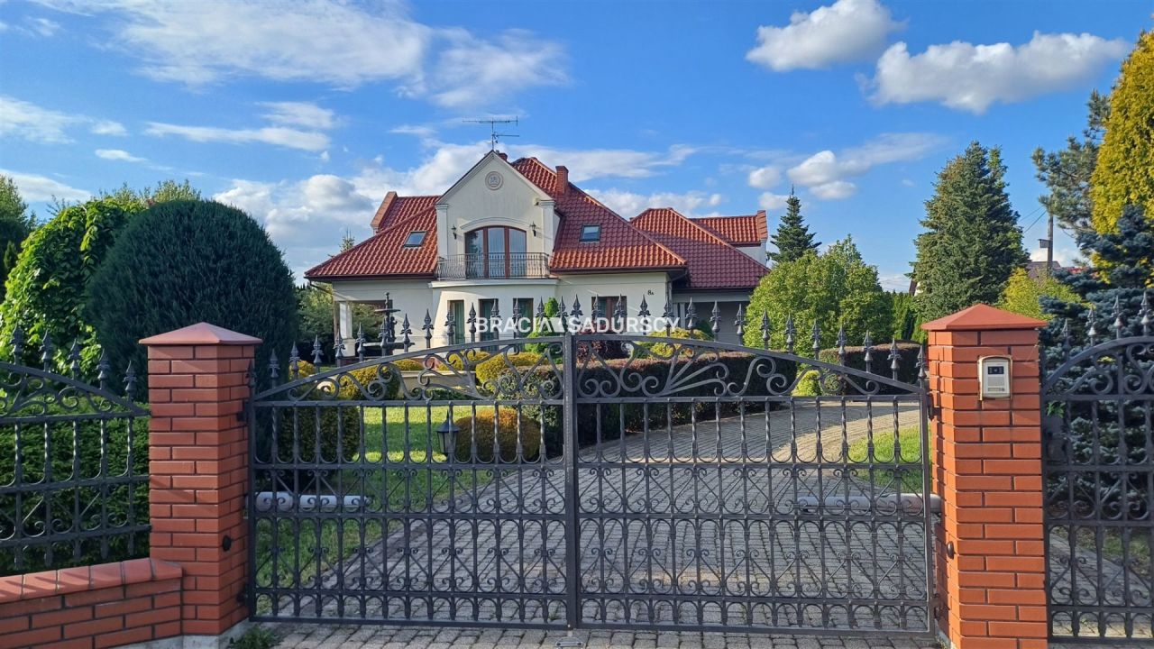 dom wolnostojący, 7 pokoi Koszyce Małe, ul. Nowa. Zdjęcie 5