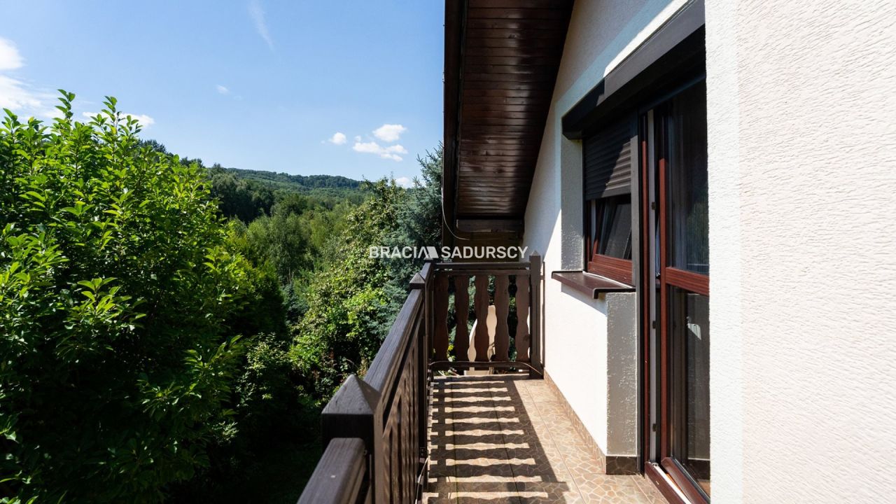 dom wolnostojący, 4 pokoje Brzeźnica. Zdjęcie 11