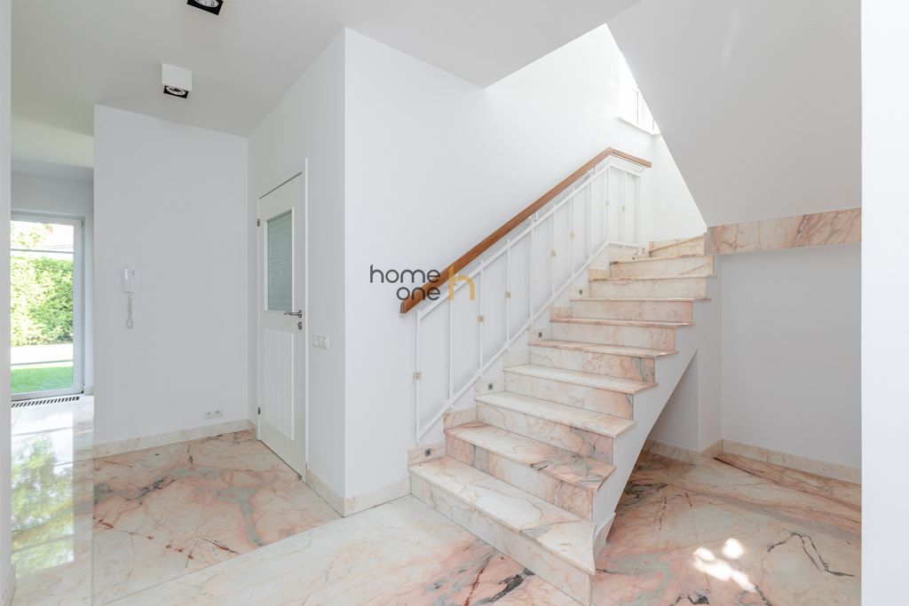 dom szeregowy, 5 pokoi Konstancin-Jeziorna. Zdjęcie 4