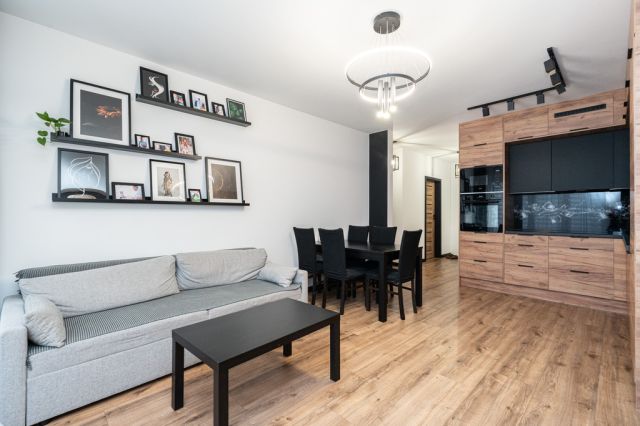 Mieszkanie 6-pokojowe Marki, ul. Akacjowa. Zdjęcie 3