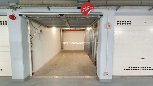 Garaż/miejsce parkingowe Kraków Bronowice Małe, ul. Bartosza Głowackiego. Zdjęcie 1