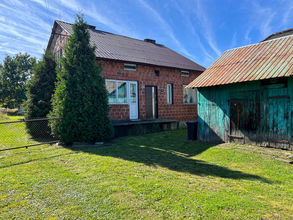 dom wolnostojący, 4 pokoje Przewrotne