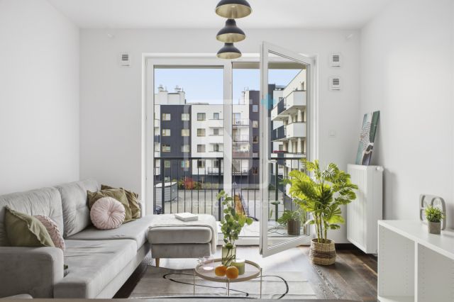 Mieszkanie 4-pokojowe Warszawa Włochy, ul. Łopuszańska. Zdjęcie 3