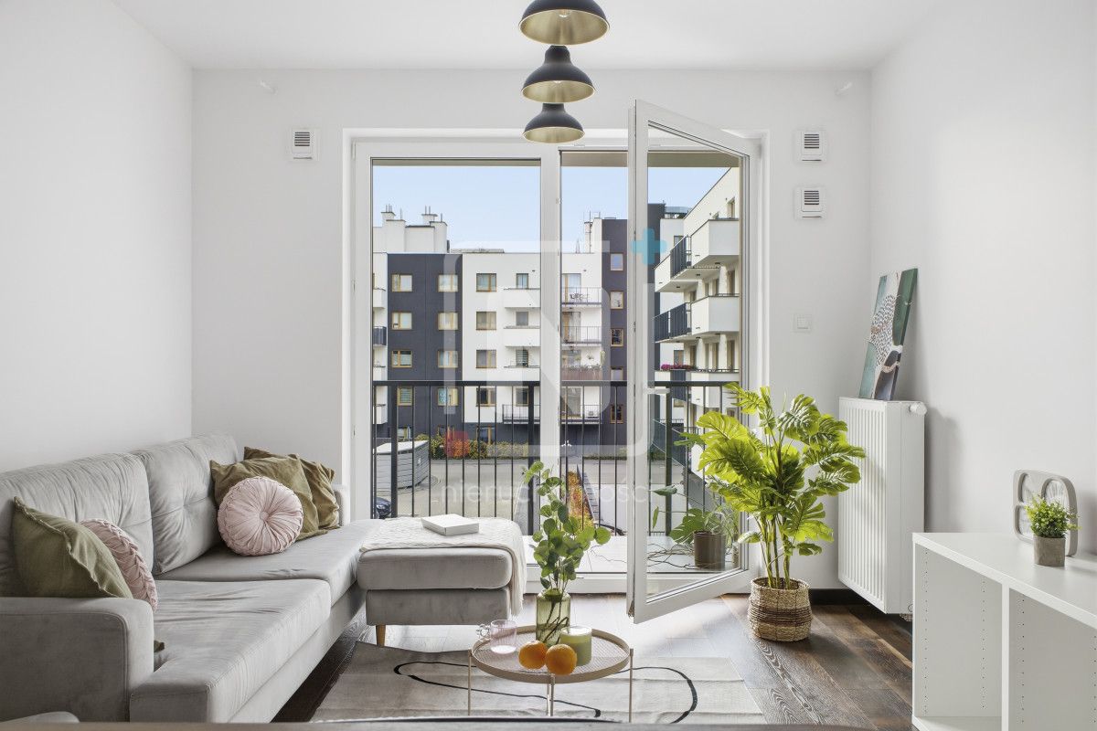 Mieszkanie 4-pokojowe Warszawa Włochy, ul. Łopuszańska. Zdjęcie 3